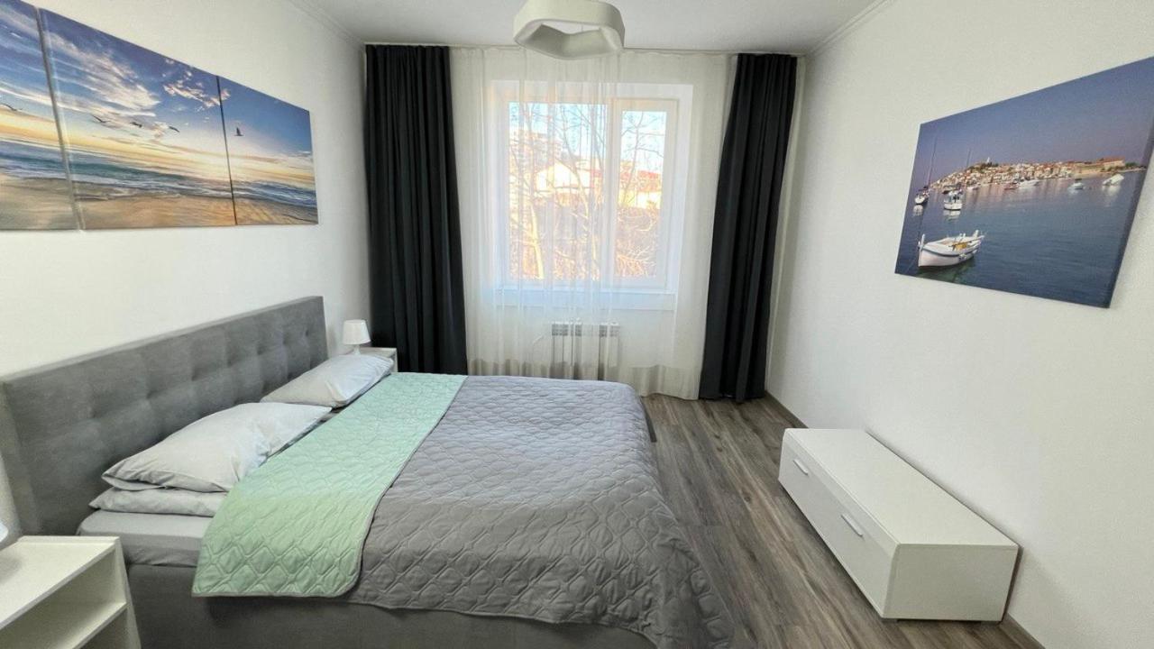 Grey & White Apart Vinnytsia Ngoại thất bức ảnh